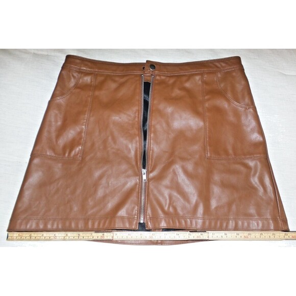 No Boundaries Women Brown Faux Leather Skirt Size 15-17 - Picture 5 of 6